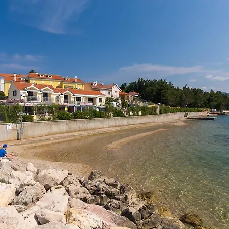 Josip Apartment Cizici